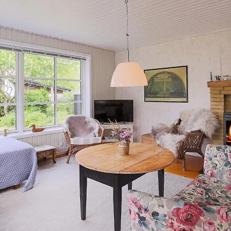 9 Person Holiday In J Gerspris *